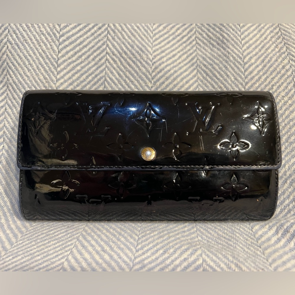 Louis Vuitton Monogram Vernis Sarah Wallet